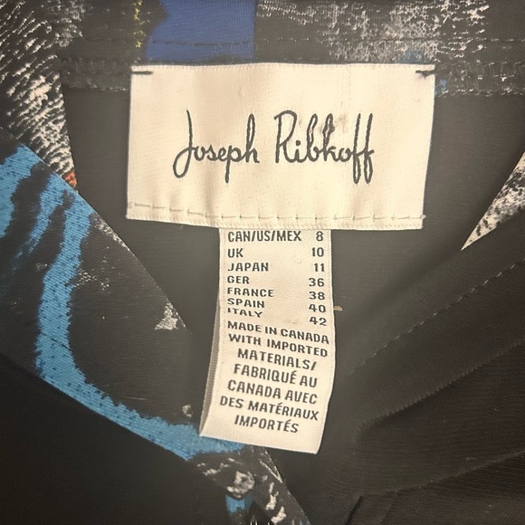 Joseph Ribkoff Women's Size 8 Graffiti Print
Jacket Hoodie - Picture 6 of 6